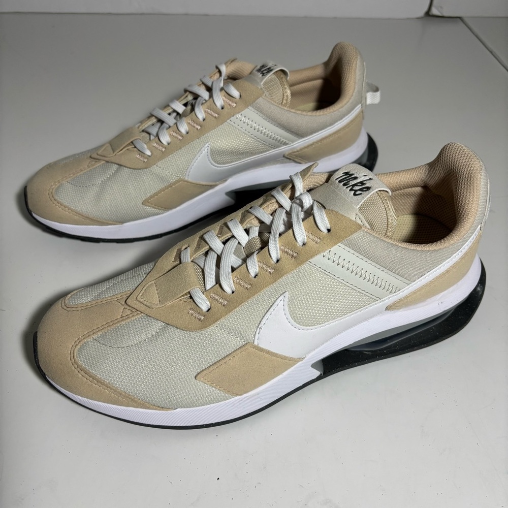 Nike Air Max Pre-Day Light Bone/White